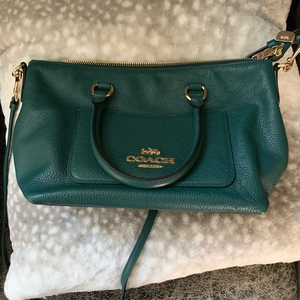 Coach leather purse. Crossbody. Gently used.